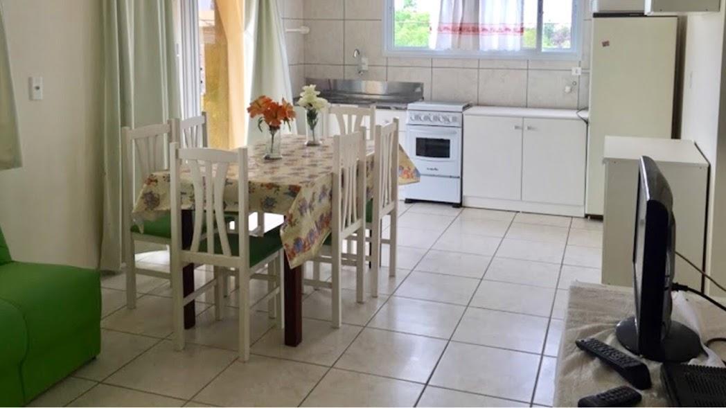 Temporadas Tomelin Apartamento Balneário Barra do Sul Quarto foto